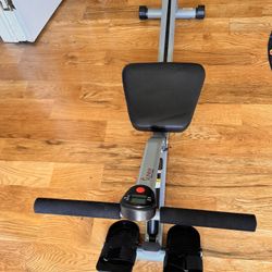 Sunny Health & Fitness Rowing Machine - Gently Used 
