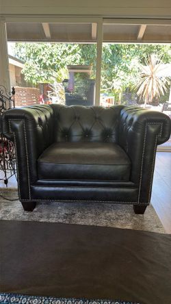 Arm chair