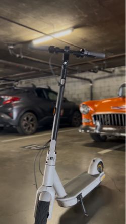 Ninebot Segway  e-scooter