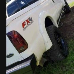 2004 Ford E-350