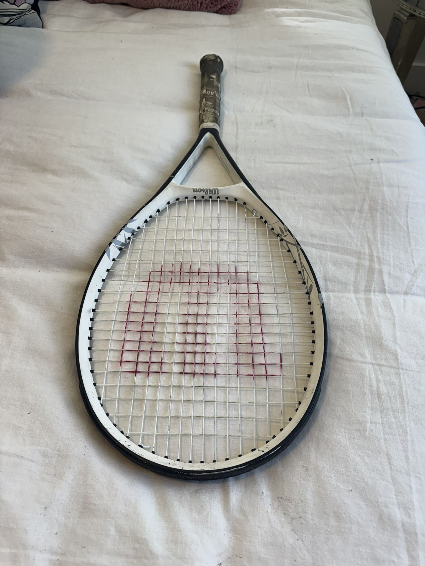 Wilson Black Whisper Women’s Tennis Racket