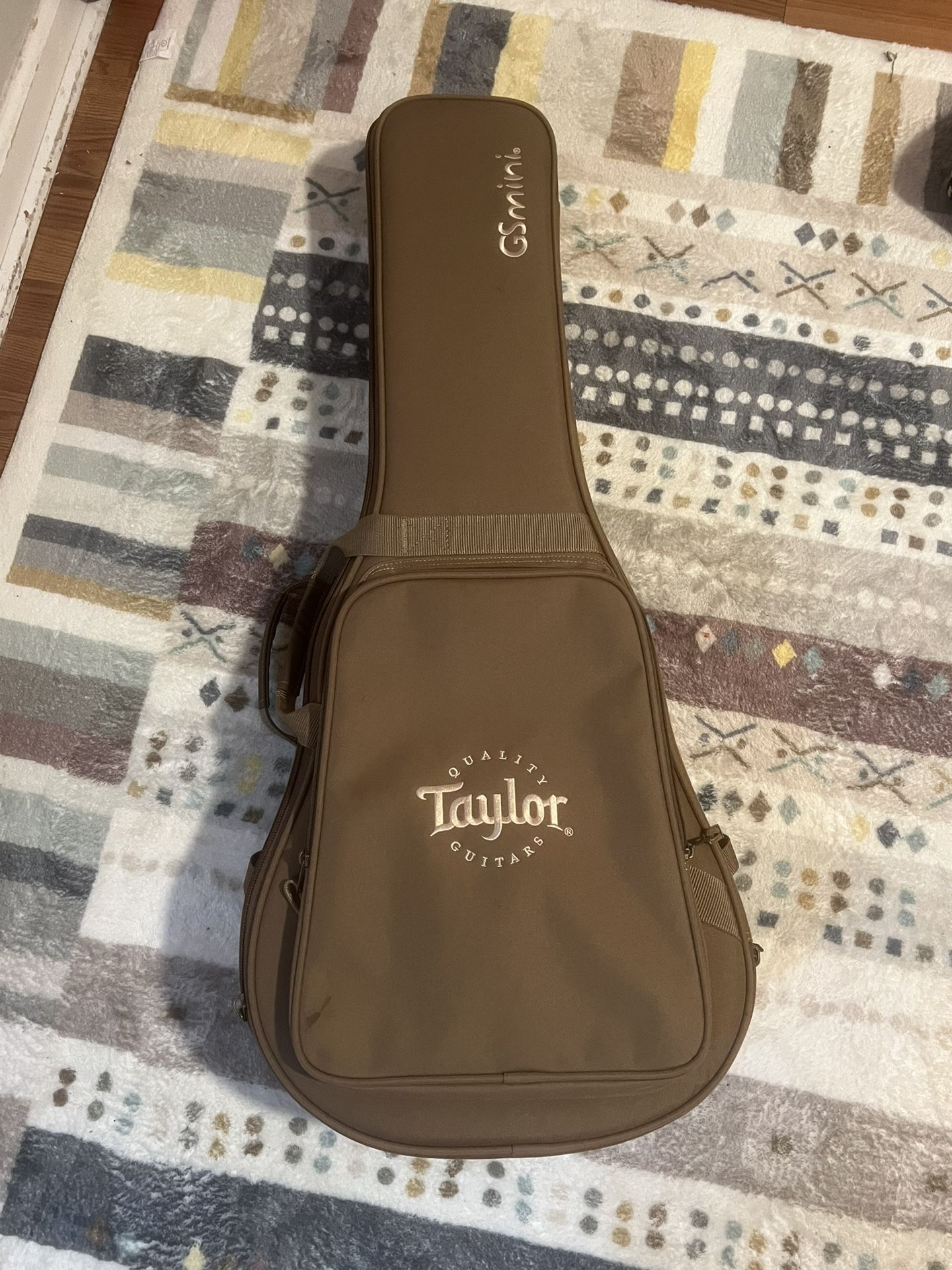 Taylor GS Mini Guitar (New)