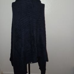 Barefoot Dreams Shawl/wrap