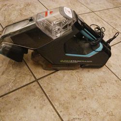 Bissell Portable Carpet& Upholstery Cleaner