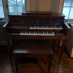 Lowery Vintage Organ 