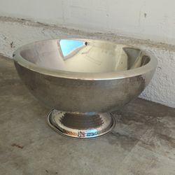 Sturdy And Light Punch Bowl