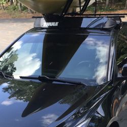 Thule 480 Full Roof Rack And Wind Fairing $200