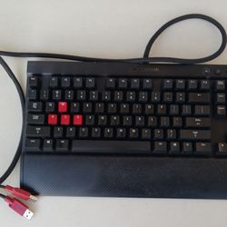 Used Corsair Vengeance K70 Mechanical Gaming Keyboard 