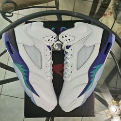 Jordan 5 Grape 2025 Sz 9.5 CLEAN!!! Brand New!