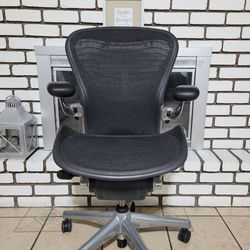 Herman Miller Aeron Size B/ Office Chair 