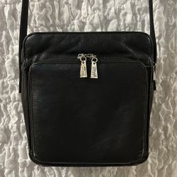 Wilsons Leather Pelle Studio: Black Leather & Fabric Crossbody Bag (Vintage 90s)