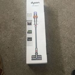 Brand New v15 Detect Dyson Vacuum New Gen