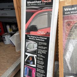 Side Deflector For A Toyota SEQUOIA From2001-2007