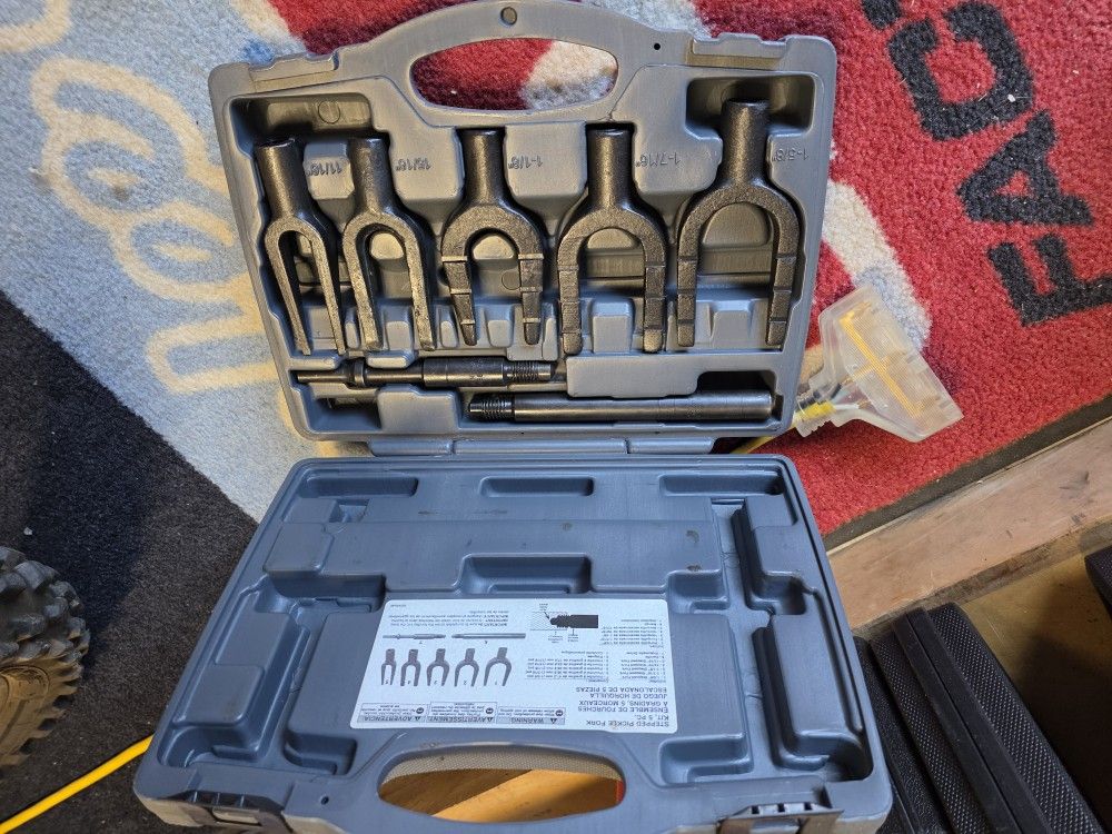 Stepped Pickle Fork Set Lisle