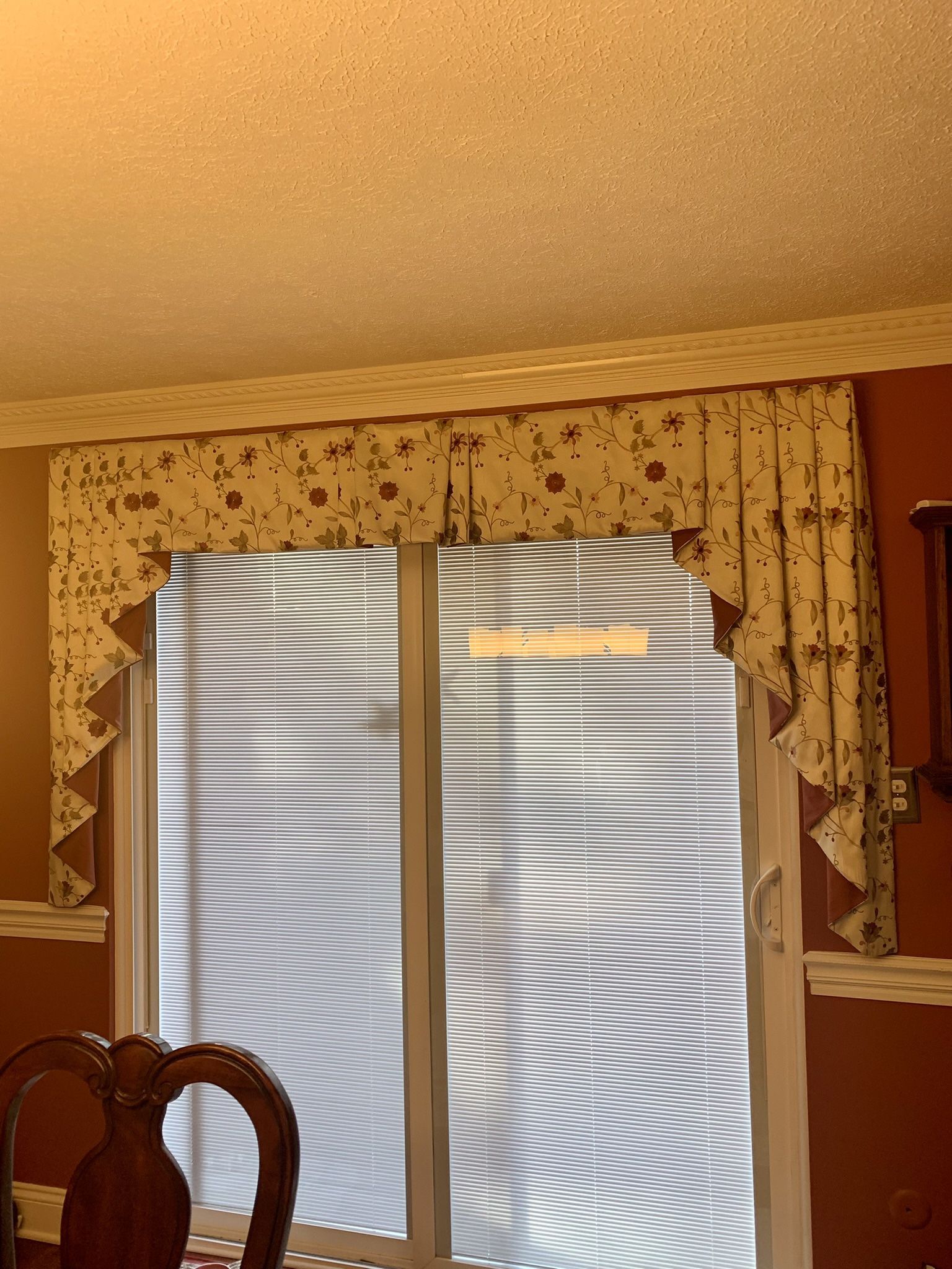 Sliding Glass Door Valance With Swag for Sale in Moon Township, PA