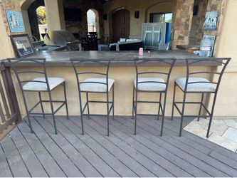 Outdoor high top chairs