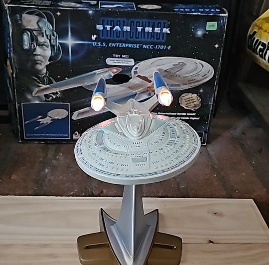 Star Trek First Contact U.S.S. Enterprise NCC-1701-E