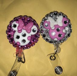 Retractable badge reel