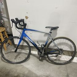 Giant Defy Road bike 