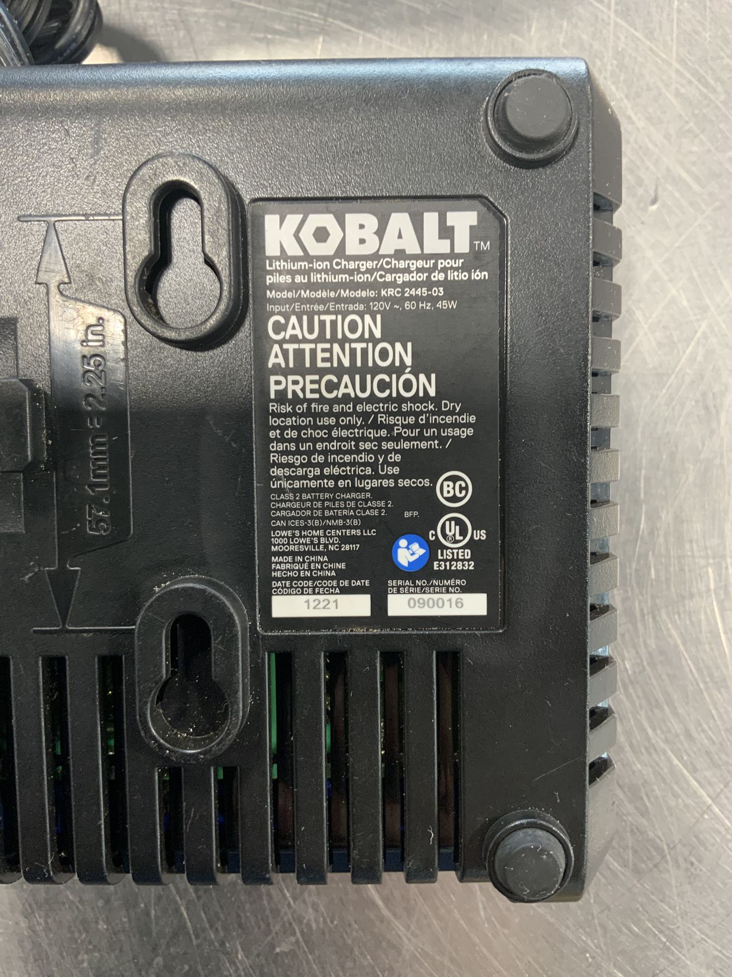 KOBALT— Impact Wrench With 2 Batteries And Charger