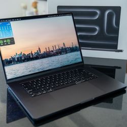 MacBook Pro 16" Laptop - M3 Max chip - 36GB Unified Memory - 14 Core CPU - 30-core GPU - 1TB SSD (Latest) - Space Black 