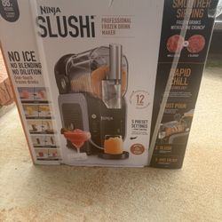 Ninja Slushi Maker BRAND NEW