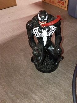 Venom Marvel Collectible Statue Figure