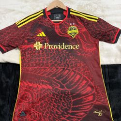 Seattle Sounders Bruce Lee Kit! (Size Medium In Men’s)