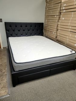 NEW QUEEN-SIZE MATTRESS AND BOX SPRING - 2PC