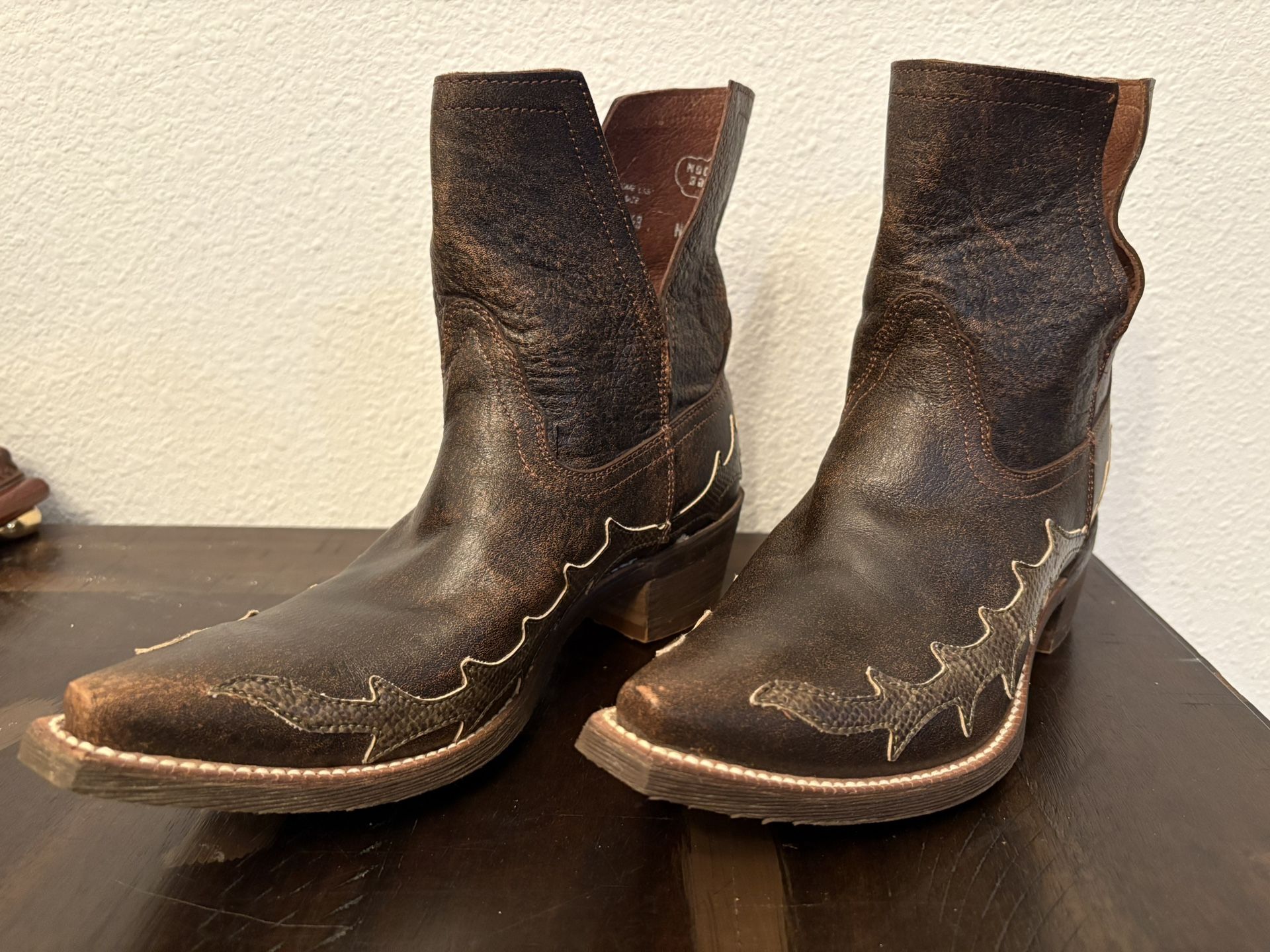 Nocona Boots Sitrine Brown Distressed Snake Print Cowboy Boots Womens Brown 7.5