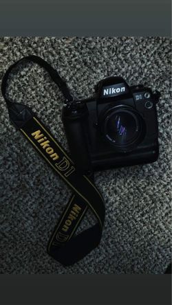 Vintage Nikon D1 Series Digital SLR Camera
