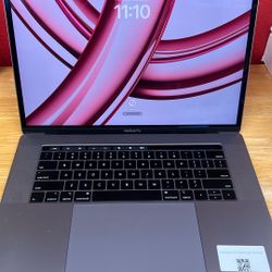 MacBook Pro 16Ram 512gb 15in i7 