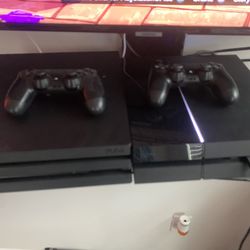 2 ps4 both in good condition 