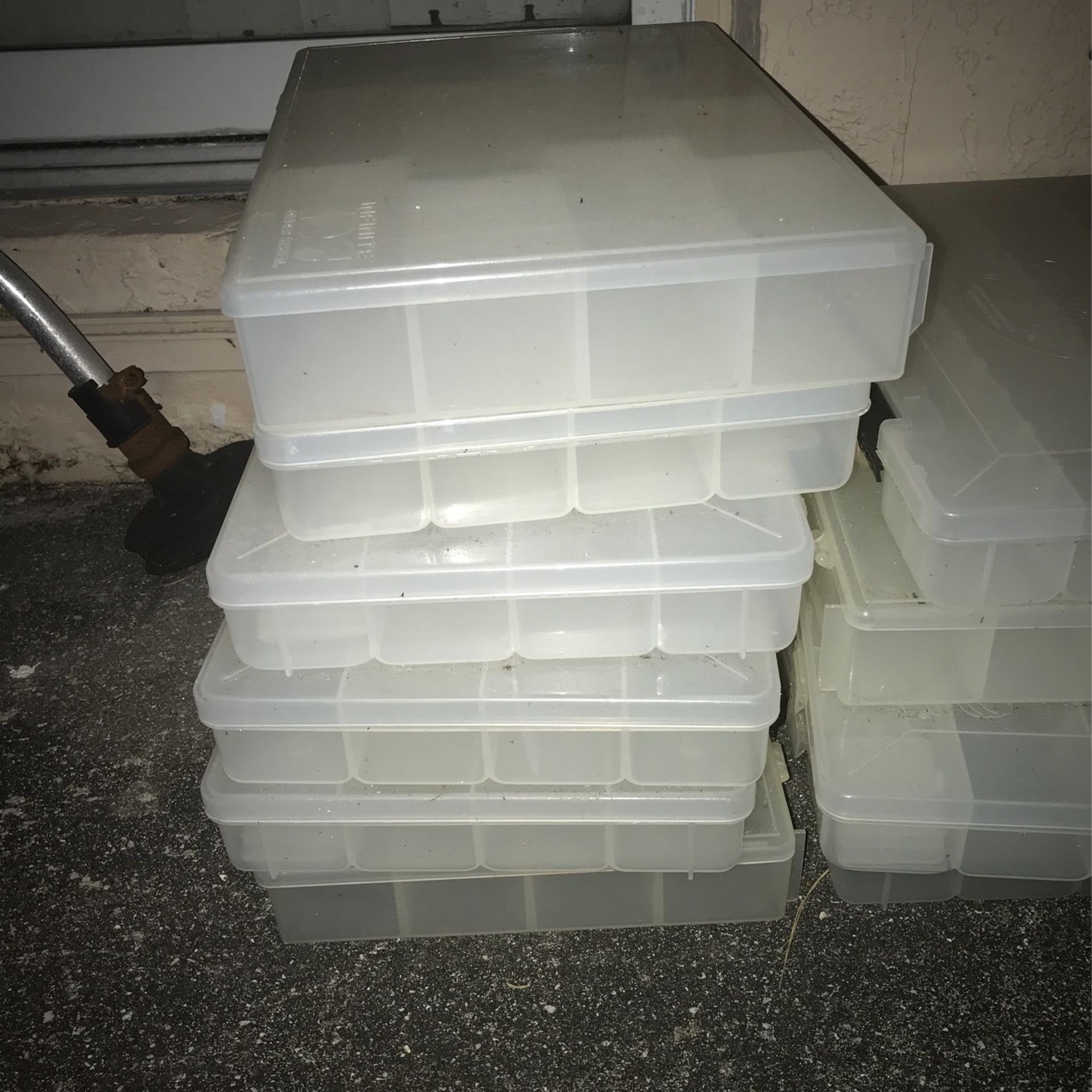10 CLEAR TACKEL BOXES IN GREAT CONDITION
