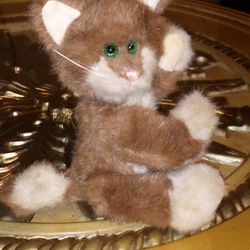Vintage 1990 Boyd Collection Fully Poseable Plush Cat 