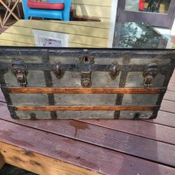 Vintage Haskell Bros. Inc Trunk  