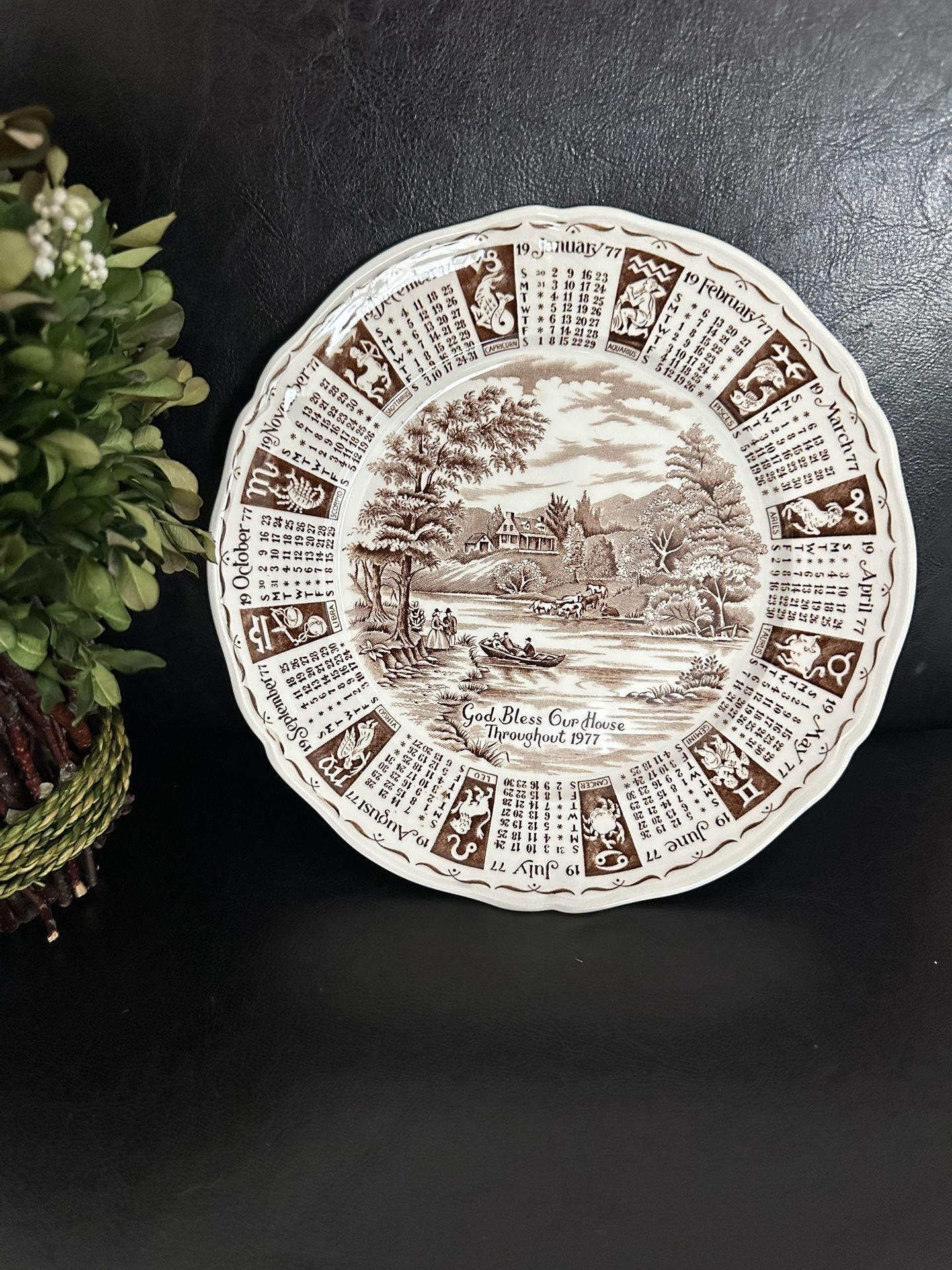 Alfred Meakin Staffordshire England Ceramic "God Bless Our House 1977 Calendar & Zodic 9" Plate 