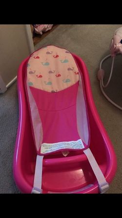 Baby girl bath tub great condition