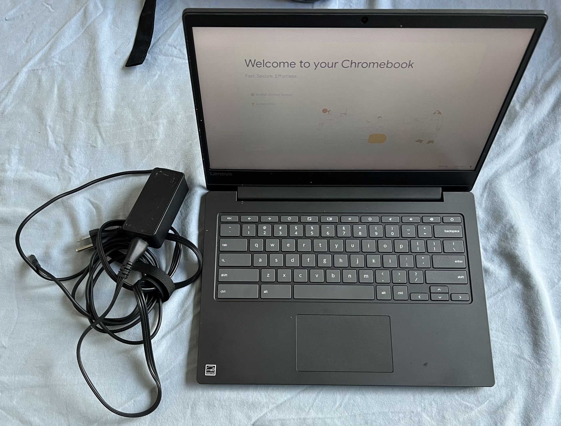 🚀 Like-New Lenovo Chromebook for Sale - $100! 💻
