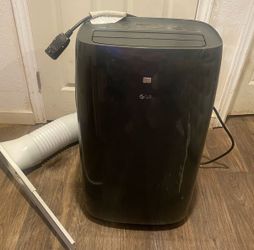 LG portable  thinQ smart air conditioner great condition!!