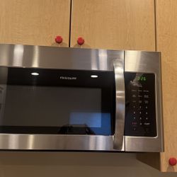 Frigidaire Over The Range Microwave  Filter And Vent 