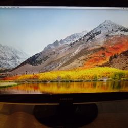 24-in HDTV/Monitor Samsung T240HD