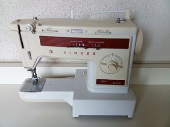 Singer Zig Zag Sewing Machine $50