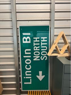 Real LA Street Sign – Lincoln Blvd North/South – Authentic Reflective Metal – MUST GO THIS WEEKEND