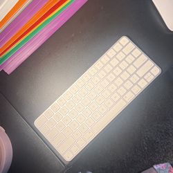 Apple Magic Keyboard 