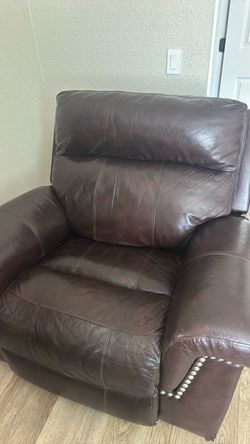 Se vende sofá