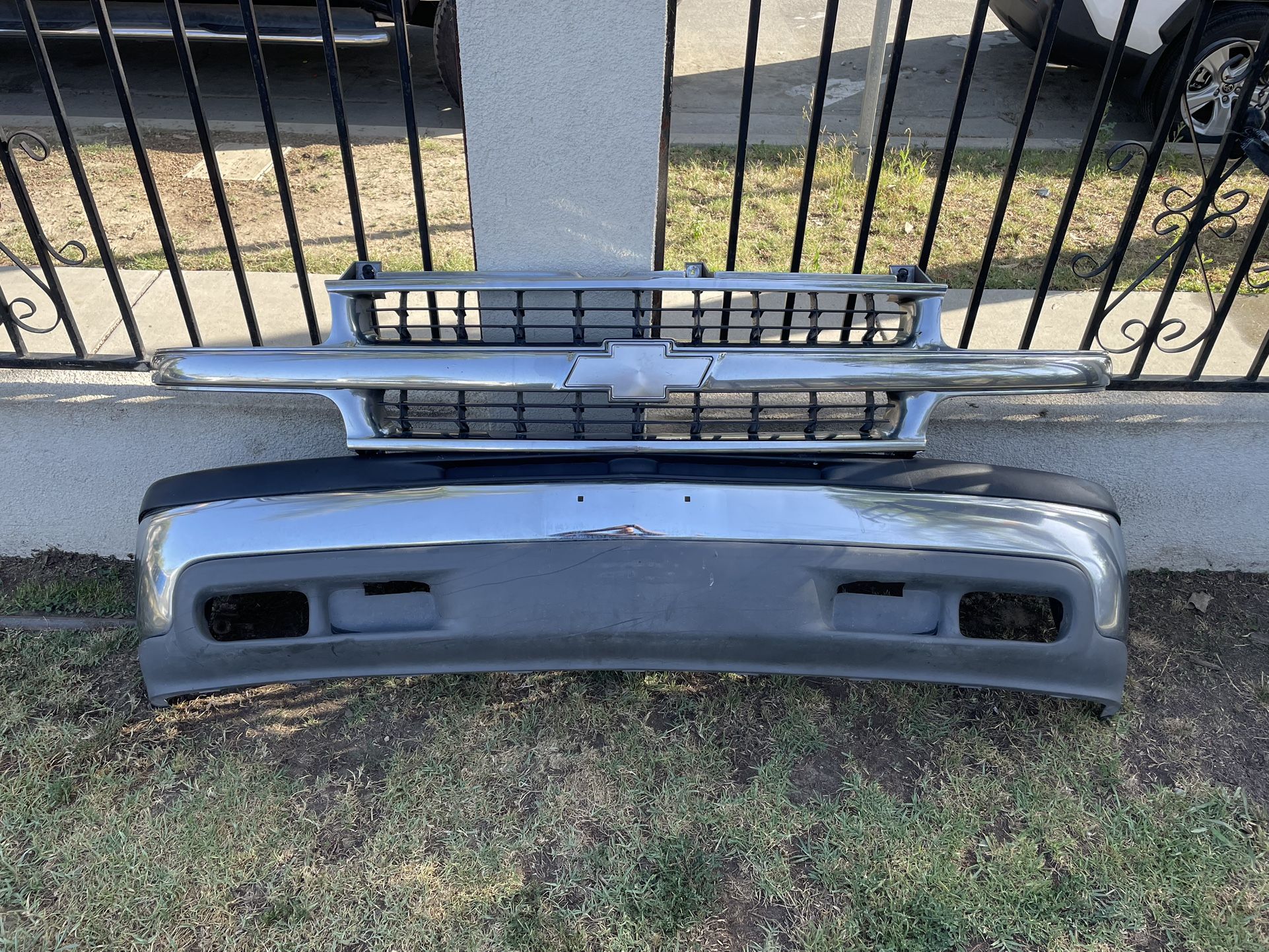 Chevy Silverado Tahoe Suburban Front End