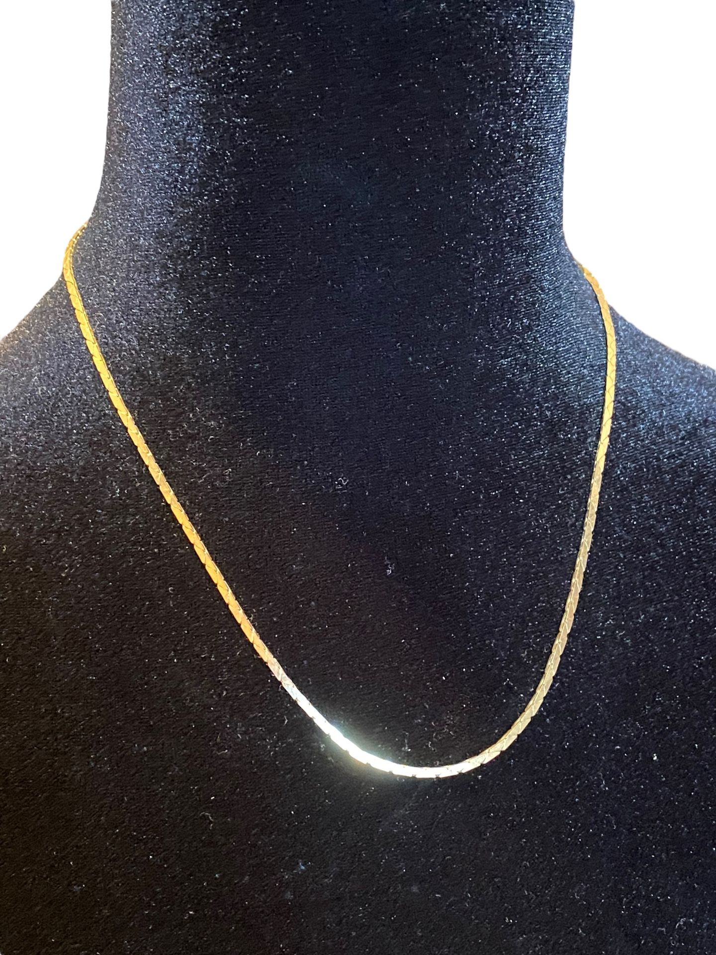 Vintage American Showcase Gold Tone Chain