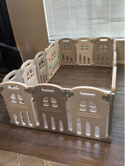 Baby playpen