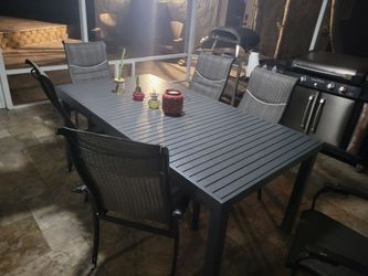 Patio table set ( expands too)